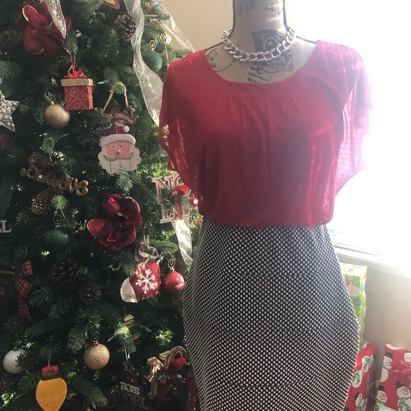 Dress - Picture 4 of 5